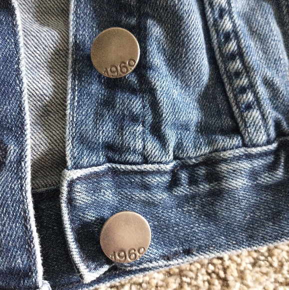 GAP Girls Size M Regular Icon Denim Jacket Gap for Good Jean Trucker - Picture 3 of 4
